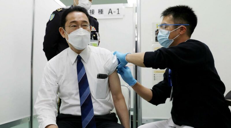 Personne se faisant vacciner au Japon