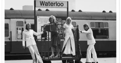 ABBA-at-Waterloo-The-Iconic-Collection-Affiche