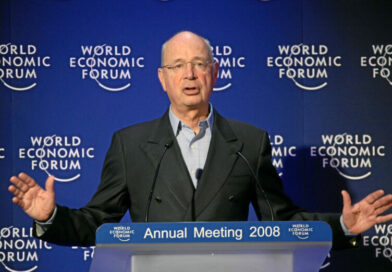 Klaus Schwab abdique : à Davos, la valse des mondialistes déconnectés