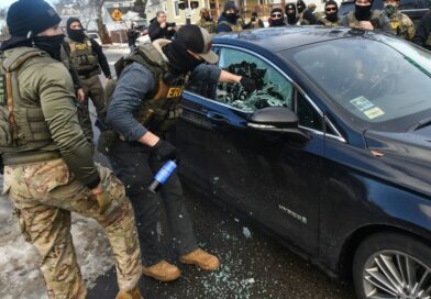 l’ICE de Trump a tué et celle d’Obama plus encore. Son chef a été décoré par Obama, le même est présenté comme un nazi. Seul le regard des média a changé