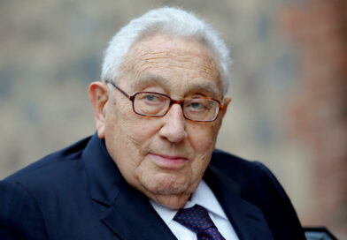 Les crimes de guerre de M. Henry Kissinger (2001)