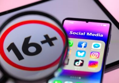 Coup de gueule numérique: l&rsquo;interdiction des réseaux sociaux enferme la jeunesse dans une chambre d’écho de gauche