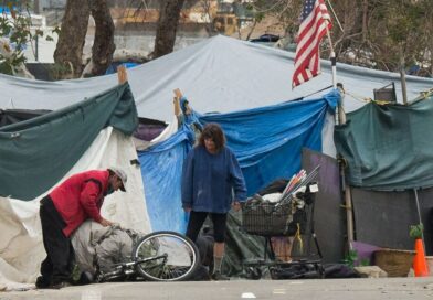 Un article Trotskiste intéressant: Le niveau d’inégalité sociale qui prévaut aux États-Unis est incompatible avec la démocratie Un article Trotskiste intéressant: Le niveau d’inégalité sociale qui prévaut aux États-Unis est incompatible avec la démocratie