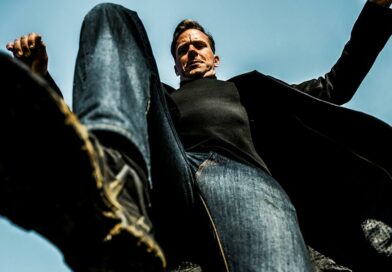 Le procès de « Citizen Vigilante ». Quand toutes les issues mènent au même bureau. Le procès de « Citizen Vigilante ». Quand toutes les issues mènent au même bureau.